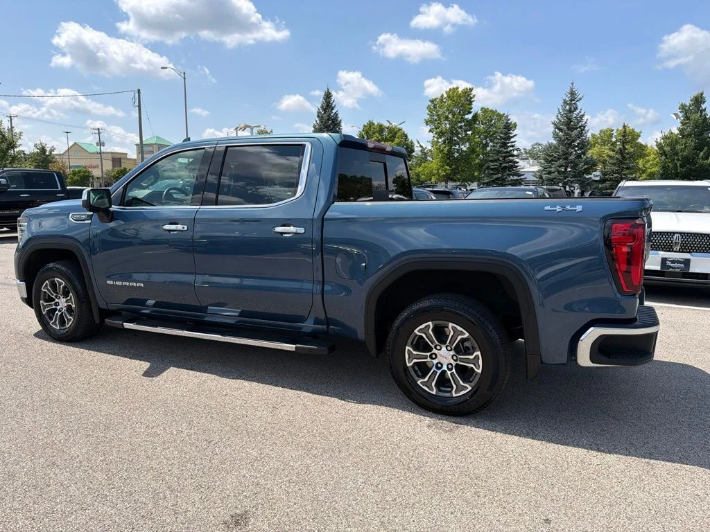 Used 2024 Blue GMC SLT image 5