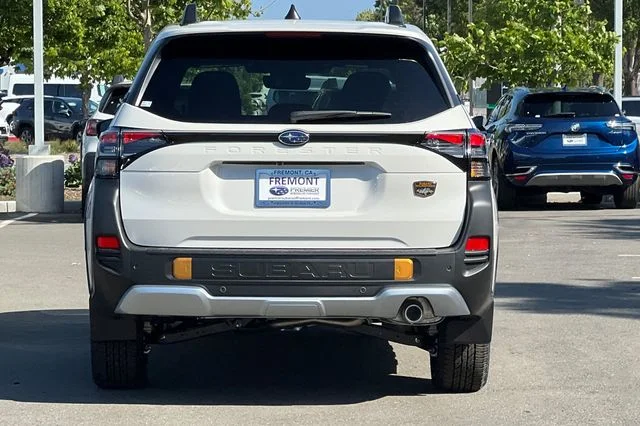 New 2026 CRYSTAL WHITE PEARL Subaru Wilderness image 5