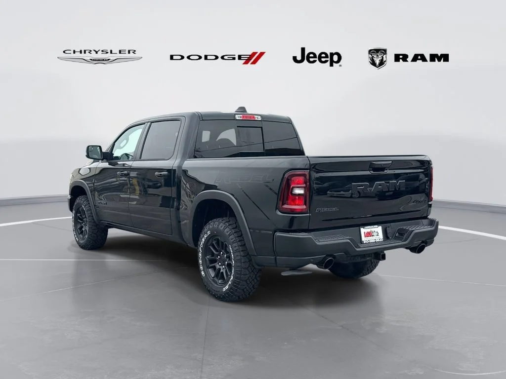 New 2026 Diamond Black Crystal Pearl-Coat Exterior Paint RAM Rebel image 4