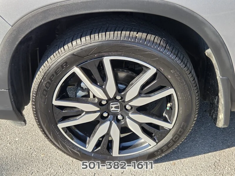Used 2020 Lunar Silver Metallic Honda TOURING 7-PASSENGER 2WD image 20