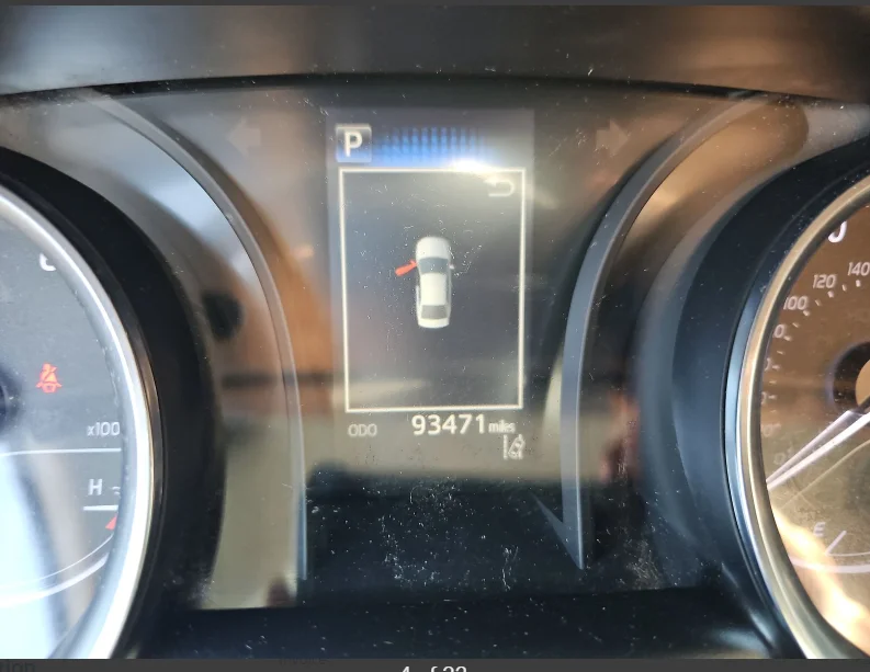 Used 2019 White Toyota LE image 4