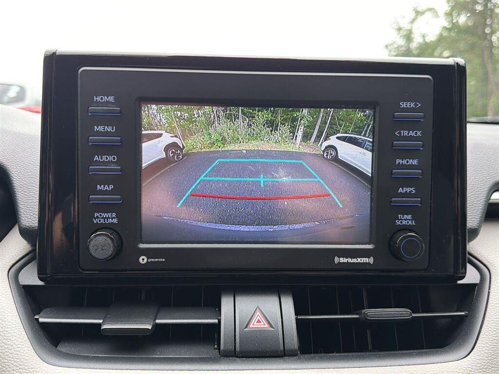 Used 2021 Silver Sky Metallic Toyota XLE image 19