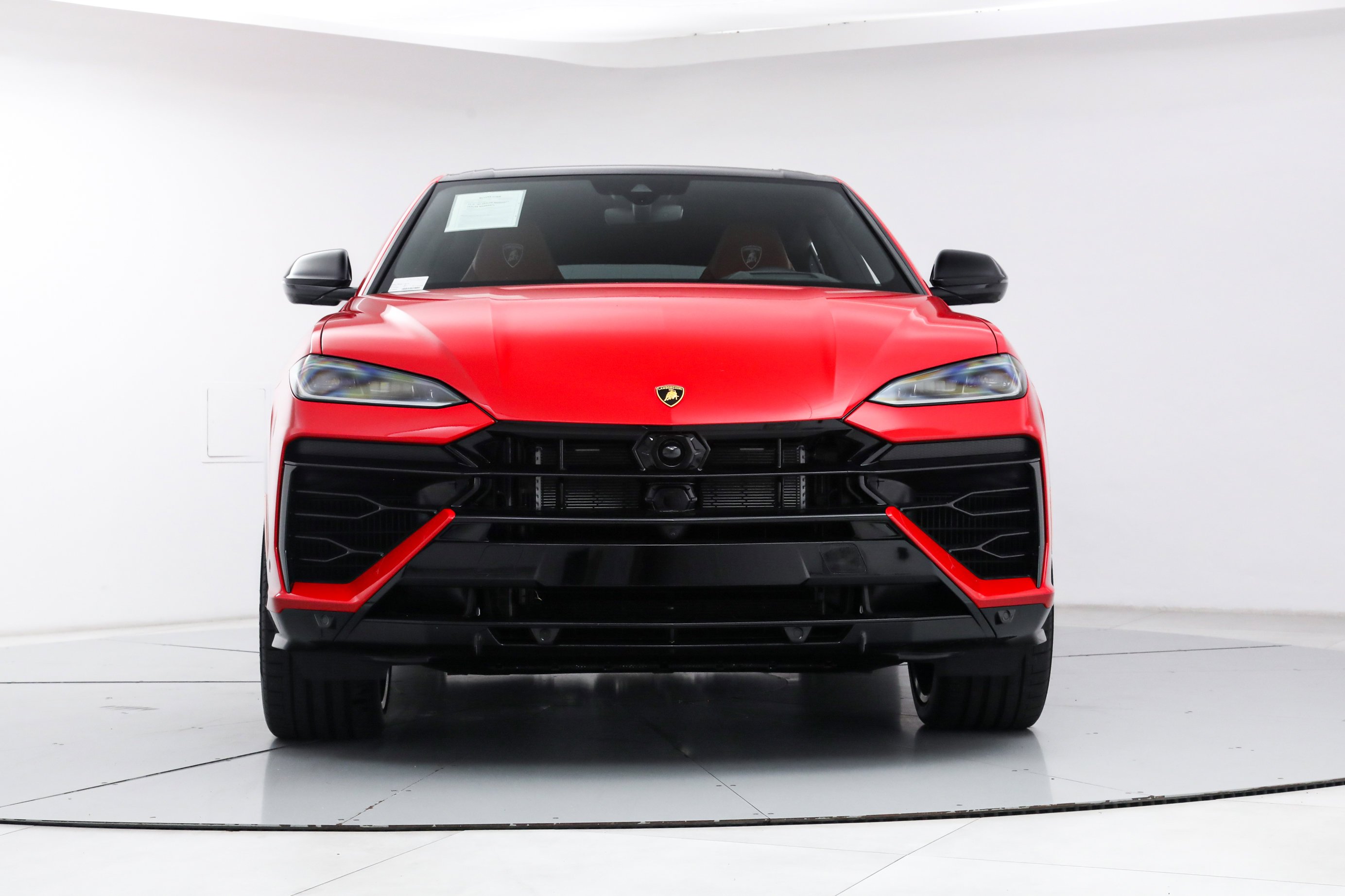 Used 2025  Lamborghini SE image 8