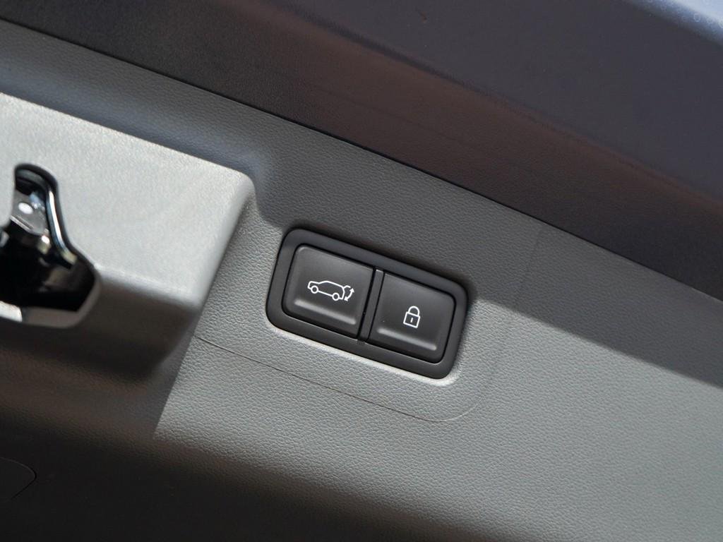 New 2026 Atlantis Blue Hyundai SEL AWD image 35