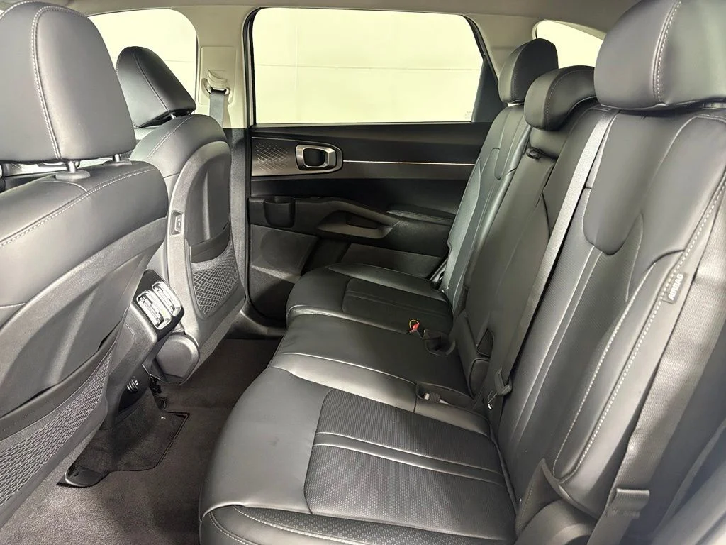 New 2026 Snow White Pearl Kia EX image 39