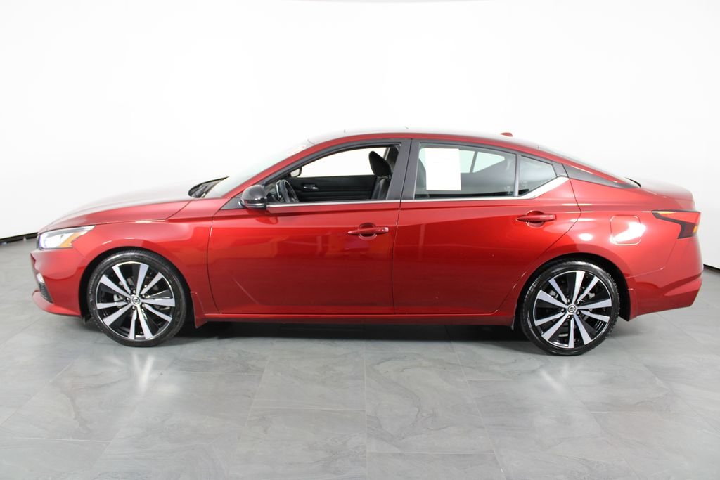2019 Nissan Altima SR - Photo 11