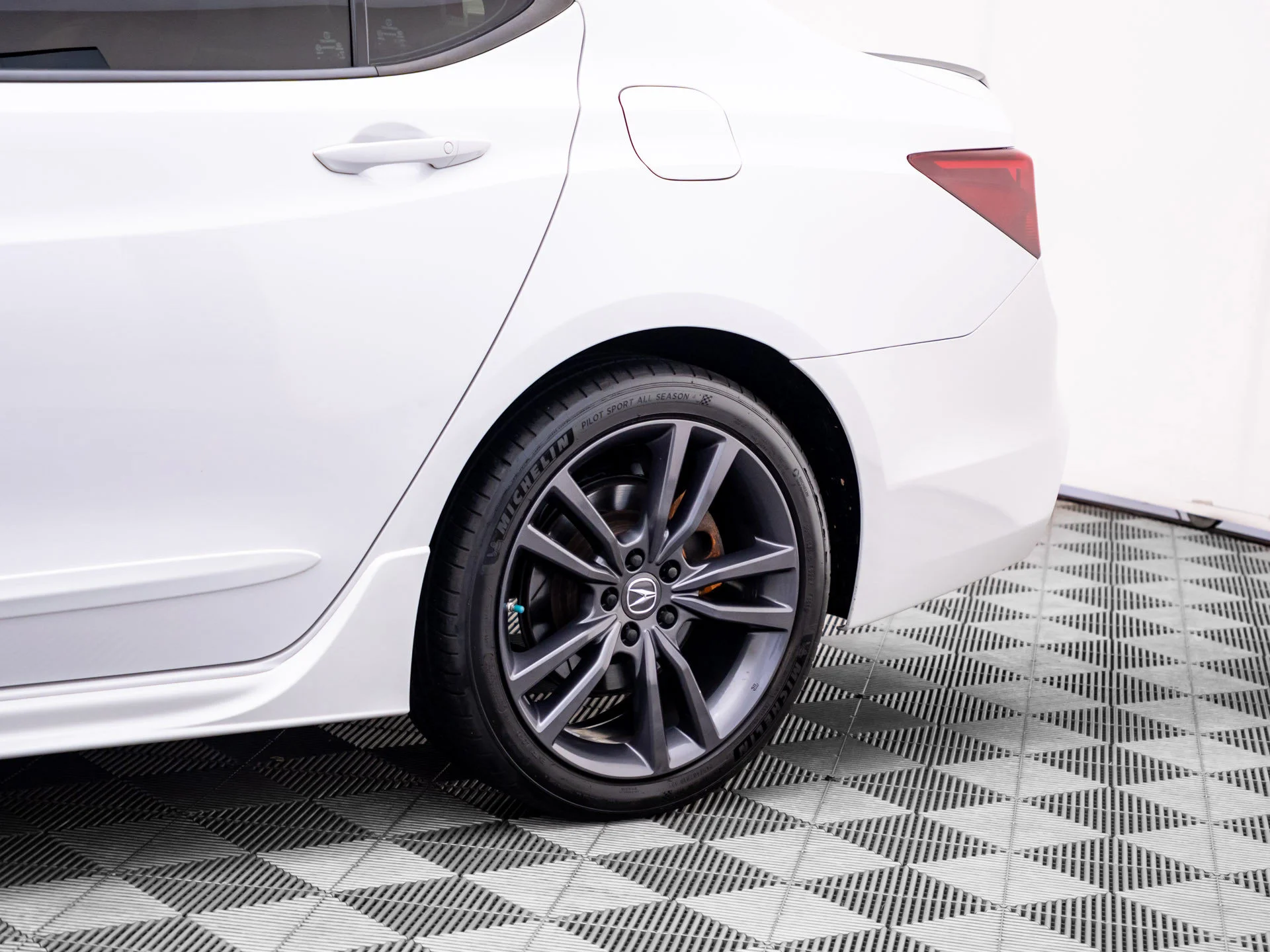 Used 2019  Acura 3.5L Technology Pkg w/A-Spec Pkg image 34