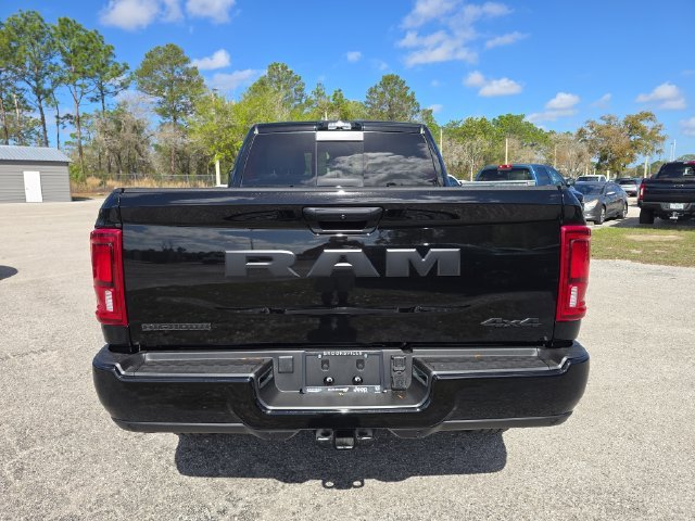 New 2026 Diamond Black Crystal Pearl-Coat Exterior Paint RAM Big Horn image 5