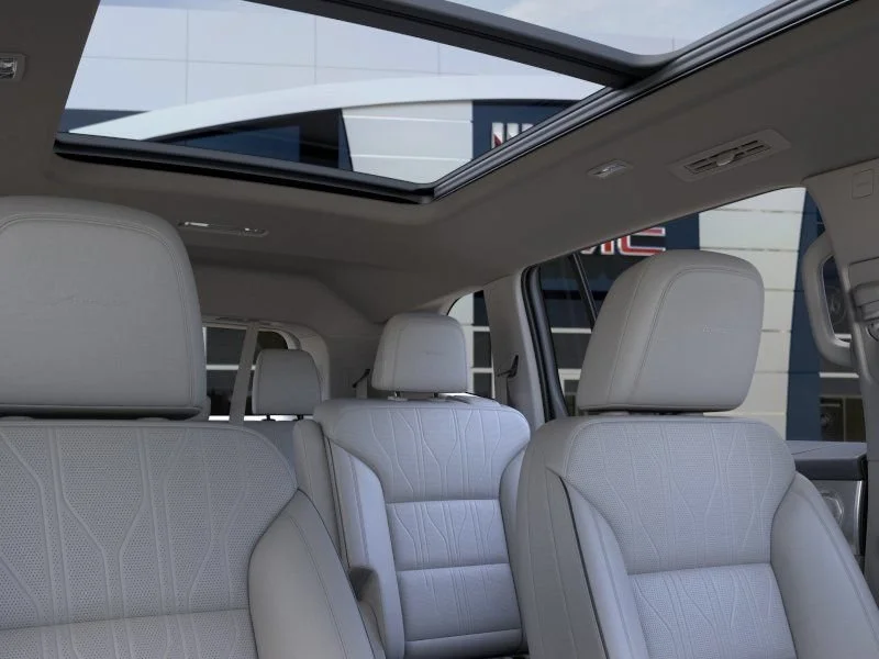 New 2027 Iridescent White Tricoat Buick Avenir image 32