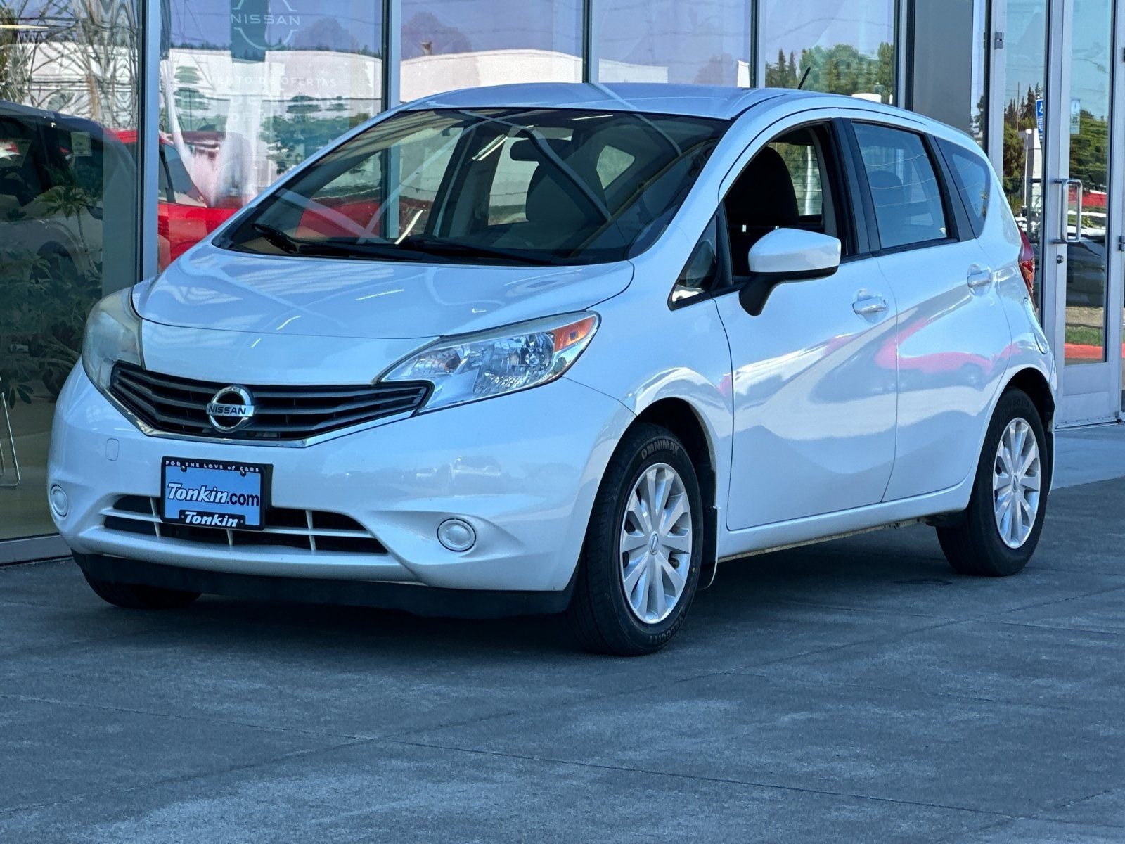 Used 2015 White Nissan S Plus image 6