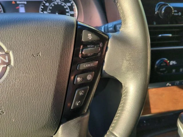 Used 2022 White Nissan SL image 33