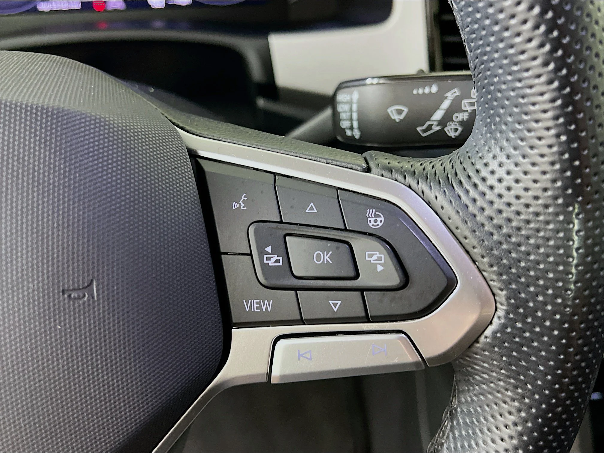 2022 Volkswagen Atlas SEL Premium R-Line - Photo 35
