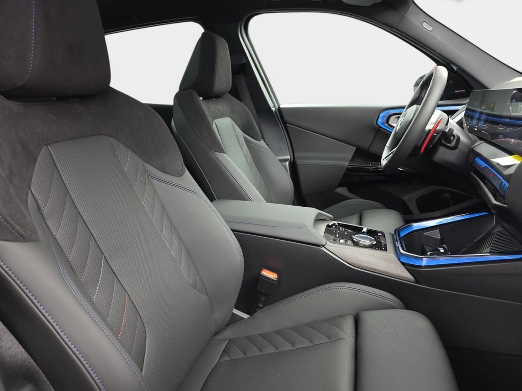 New 2026 Black Sapphire Metallic BMW M50 xDrive image 9