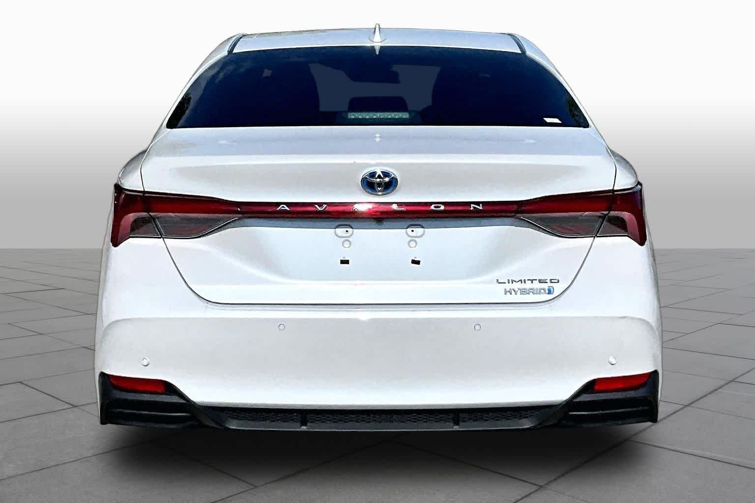 Pre-Owned 2021 Toyota Avalon Hybrid Limited