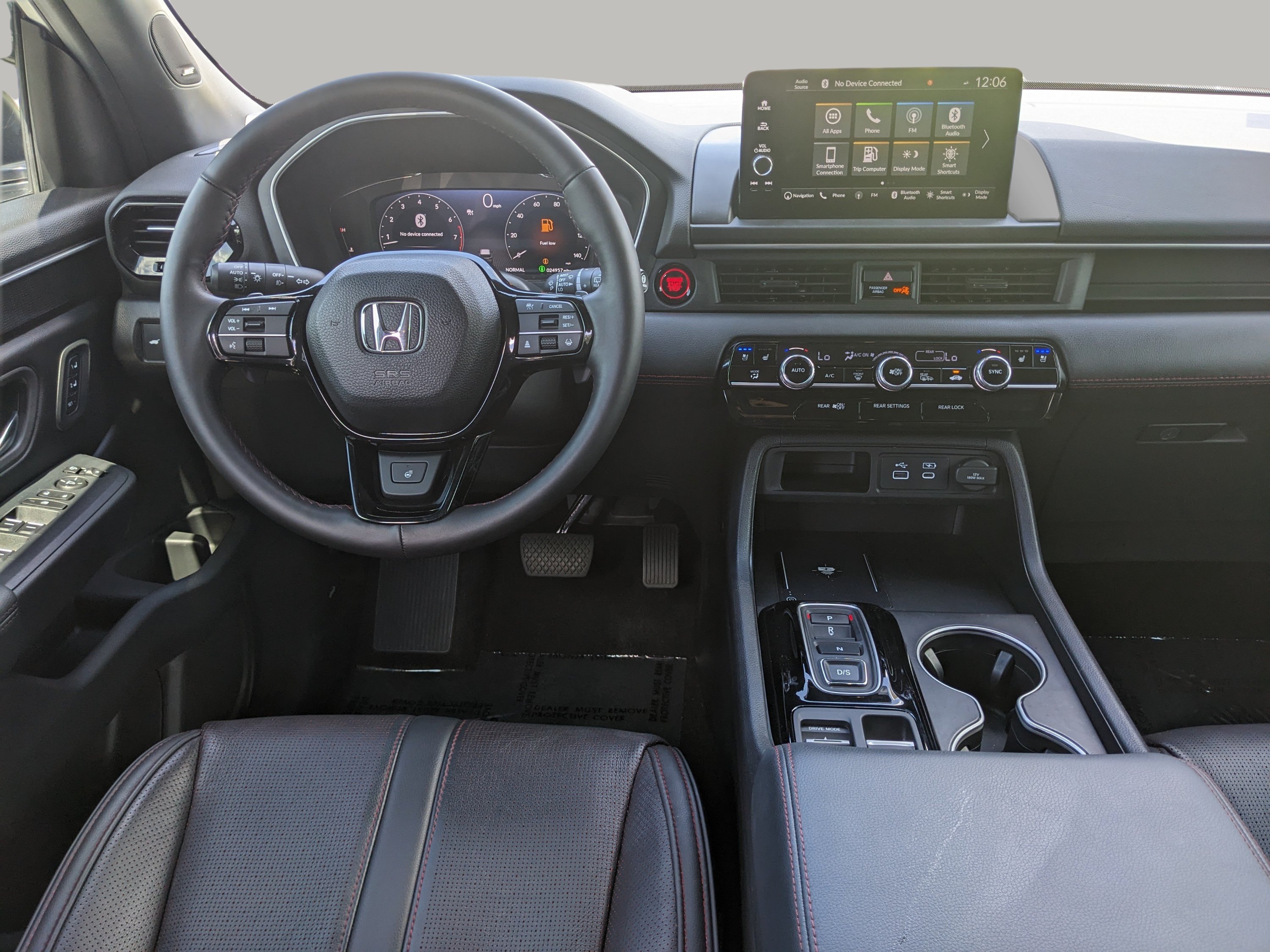 Certified Used 2025 Platinum White Honda Black Edition image 12