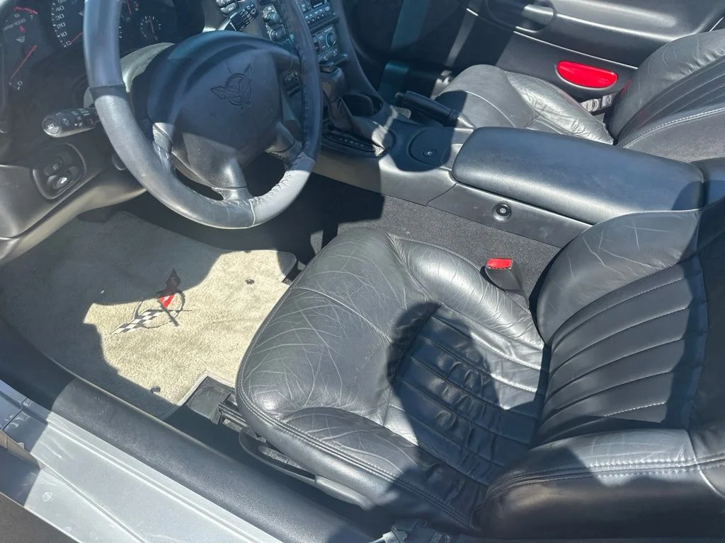 Used 1998 Silver Chevrolet Base image 5