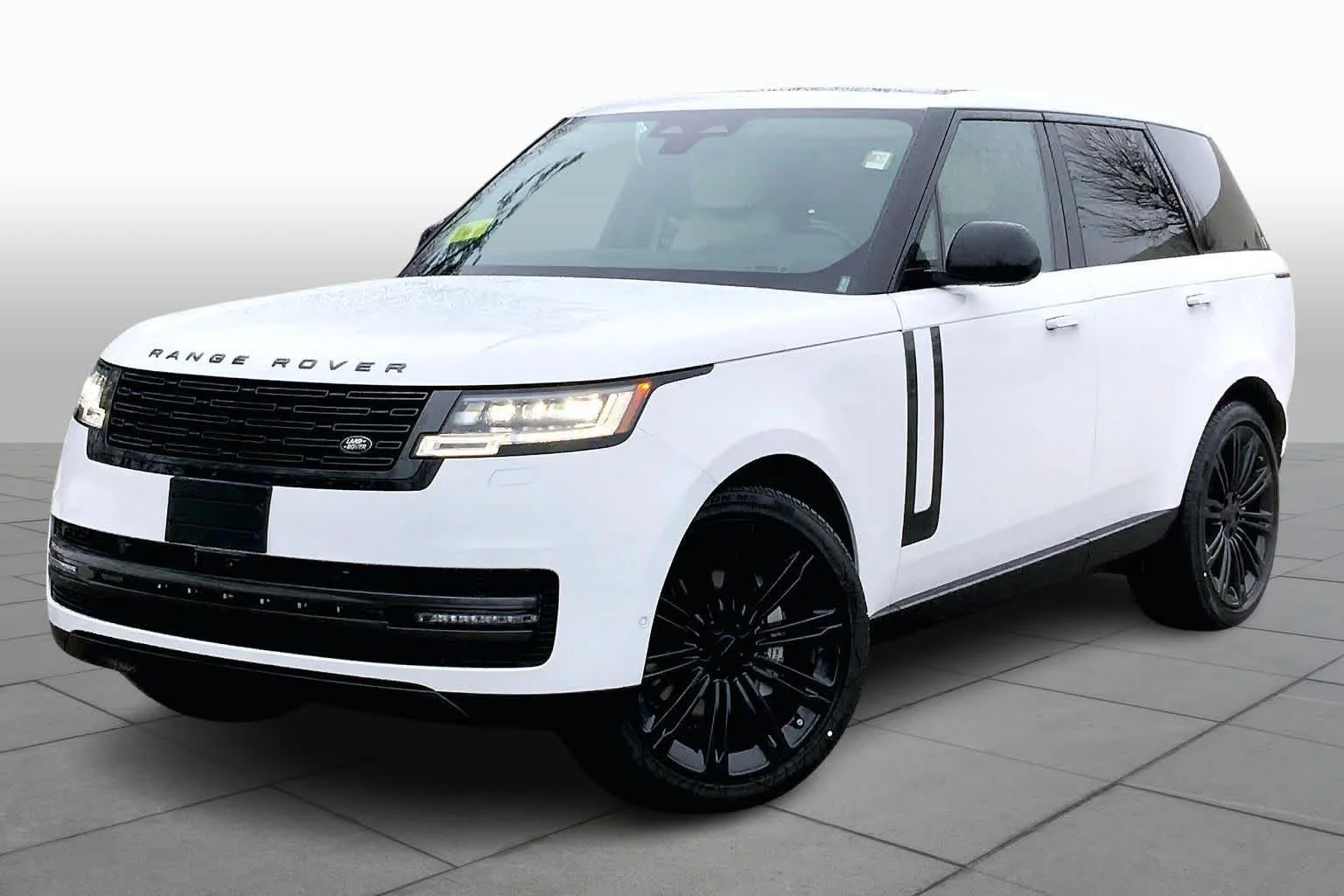 2026 Land Rover Range Rover SE