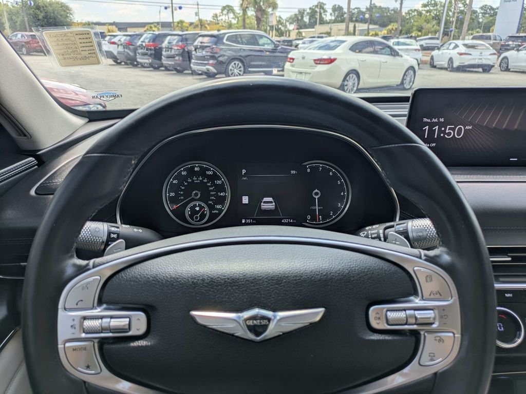 Used 2022 White Genesis 3.5T image 31