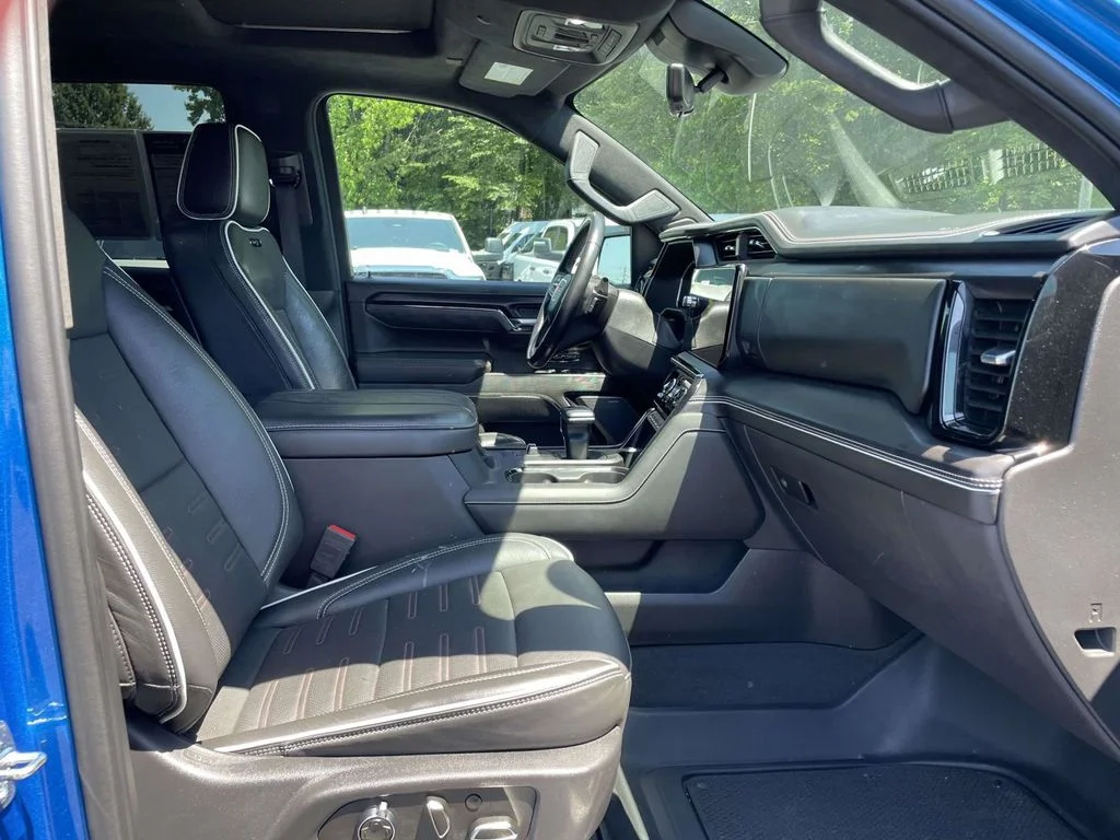 Used 2023 Blue GMC AT4X image 15