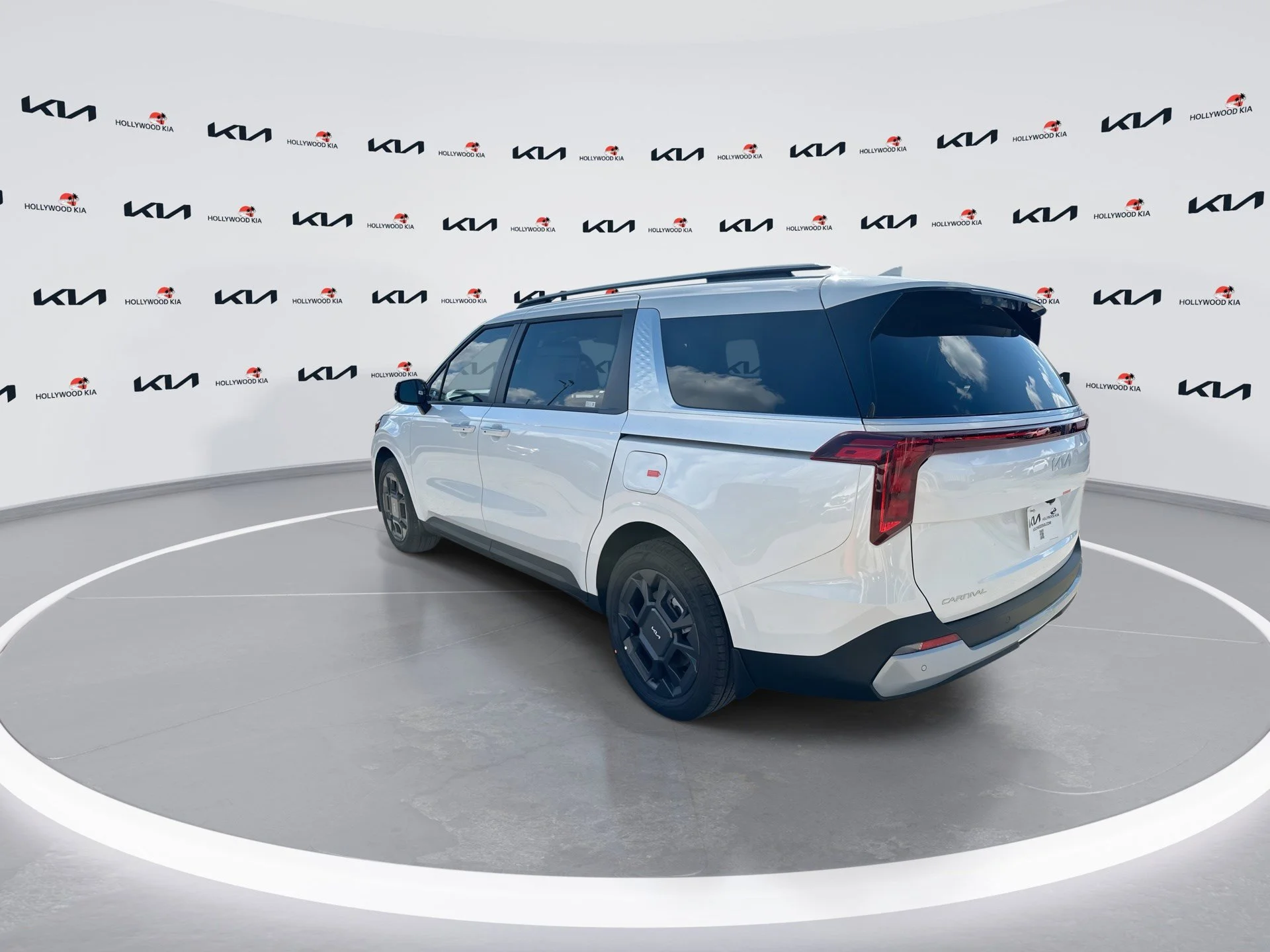 New 2026 Snow White Pearl Kia EX image 6