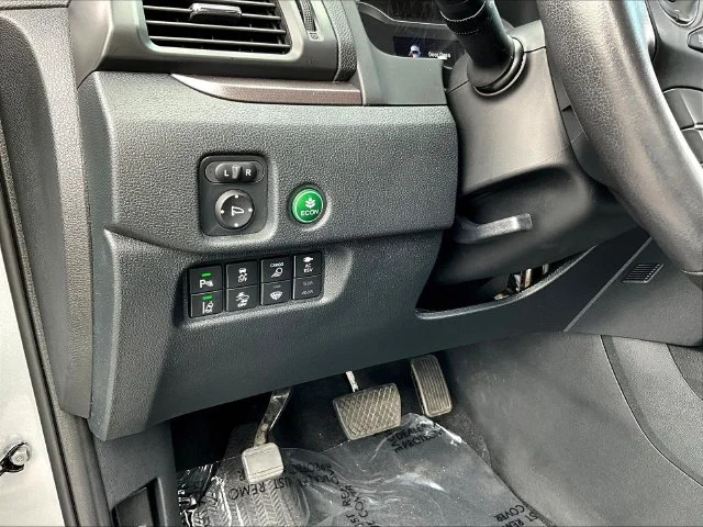 Used 2023 Silver Honda RTL-E image 25