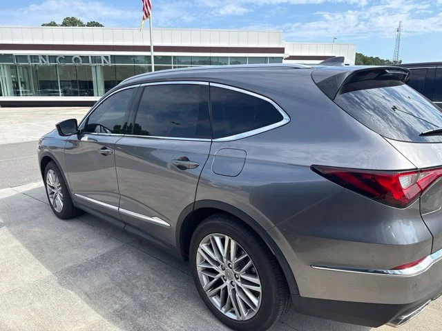 Used 2023 Silver Acura Advance image 2