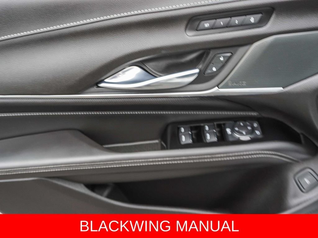 Used 2022 White Cadillac V-Series image 18