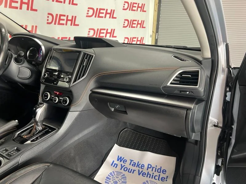 Used 2018 Silver Subaru 2.0i Limited image 13
