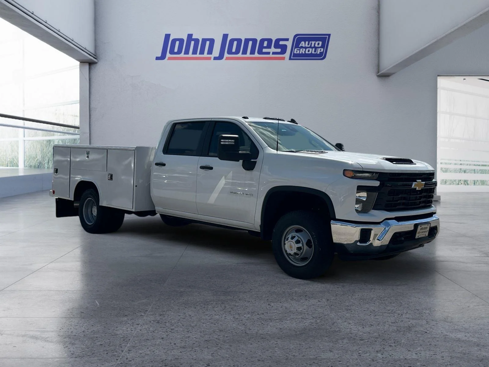New 2026 Summit White Chevrolet Work Truck image 7