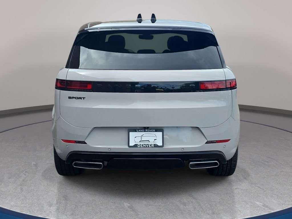 New 2027 Borasco Grey LAND ROVER Dynamic SE P400 image 6