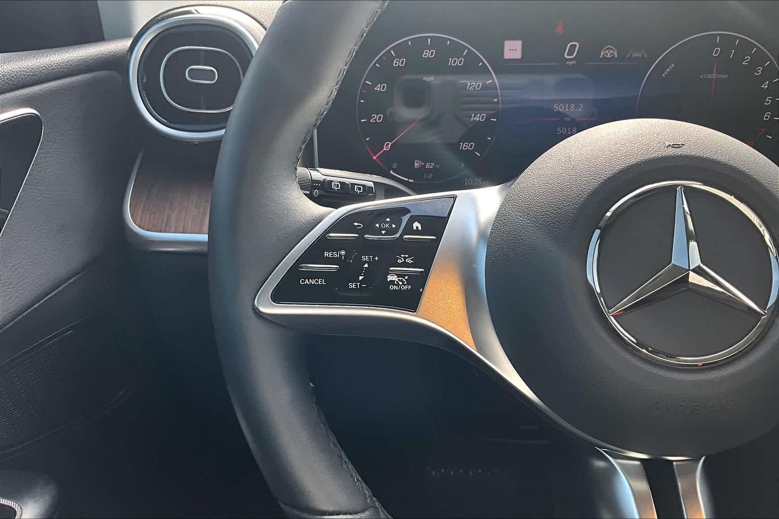 Used 2025 Obsidian Black Metallic Mercedes-Benz GLC 350e image 24