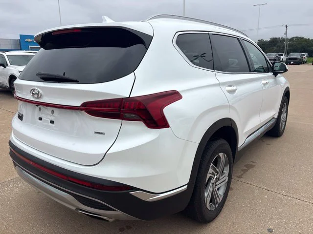 Used 2021 White Hyundai SEL image 3