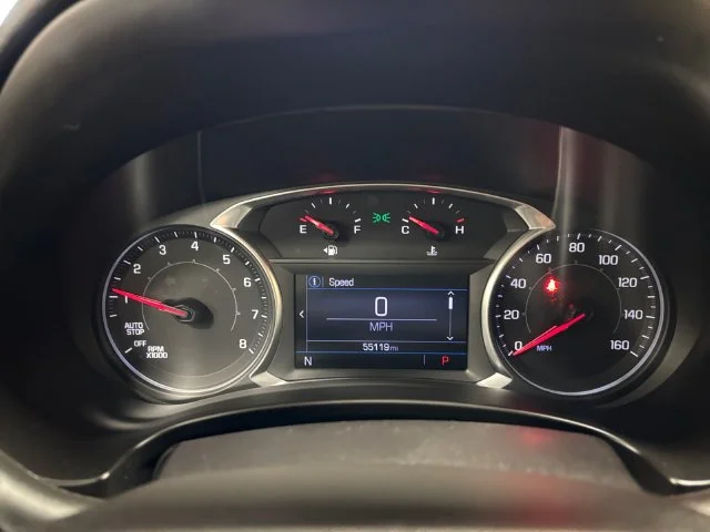 Used 2019 White GMC SLE image 17