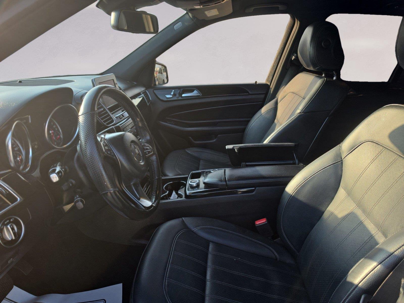 Used 2018 Black Mercedes-Benz GLE 350 image 9