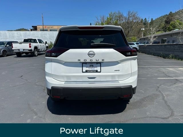 New 2026 White Nissan SV image 4