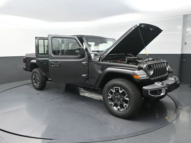 New 2026 Granite Crystal Metallic Clear-Coat Exterior Paint Jeep Sahara image 29
