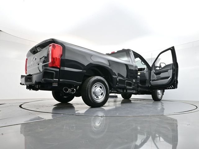 Used 2026 Black Ford XL image 40