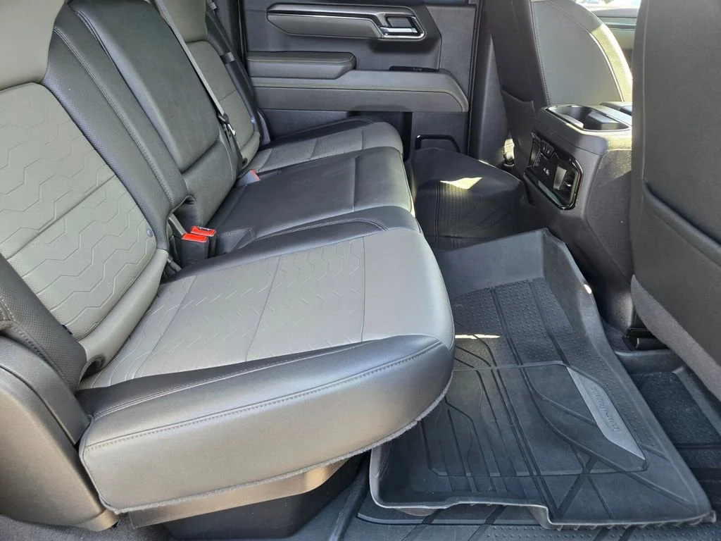 Used 2024 Black Chevrolet ZR2 image 14