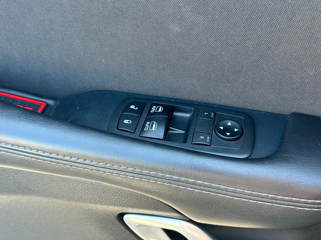 Used 2018 Destroyer Gray Clearcoat Dodge R/T image 14