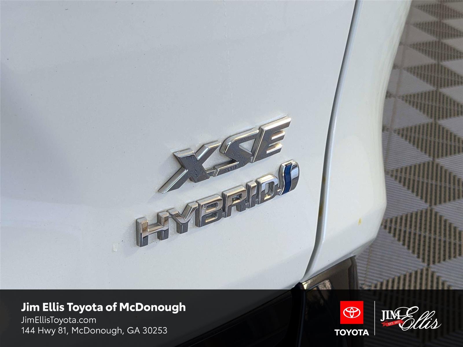 2021 Toyota RAV4 Hybrid XSE AWD's photo