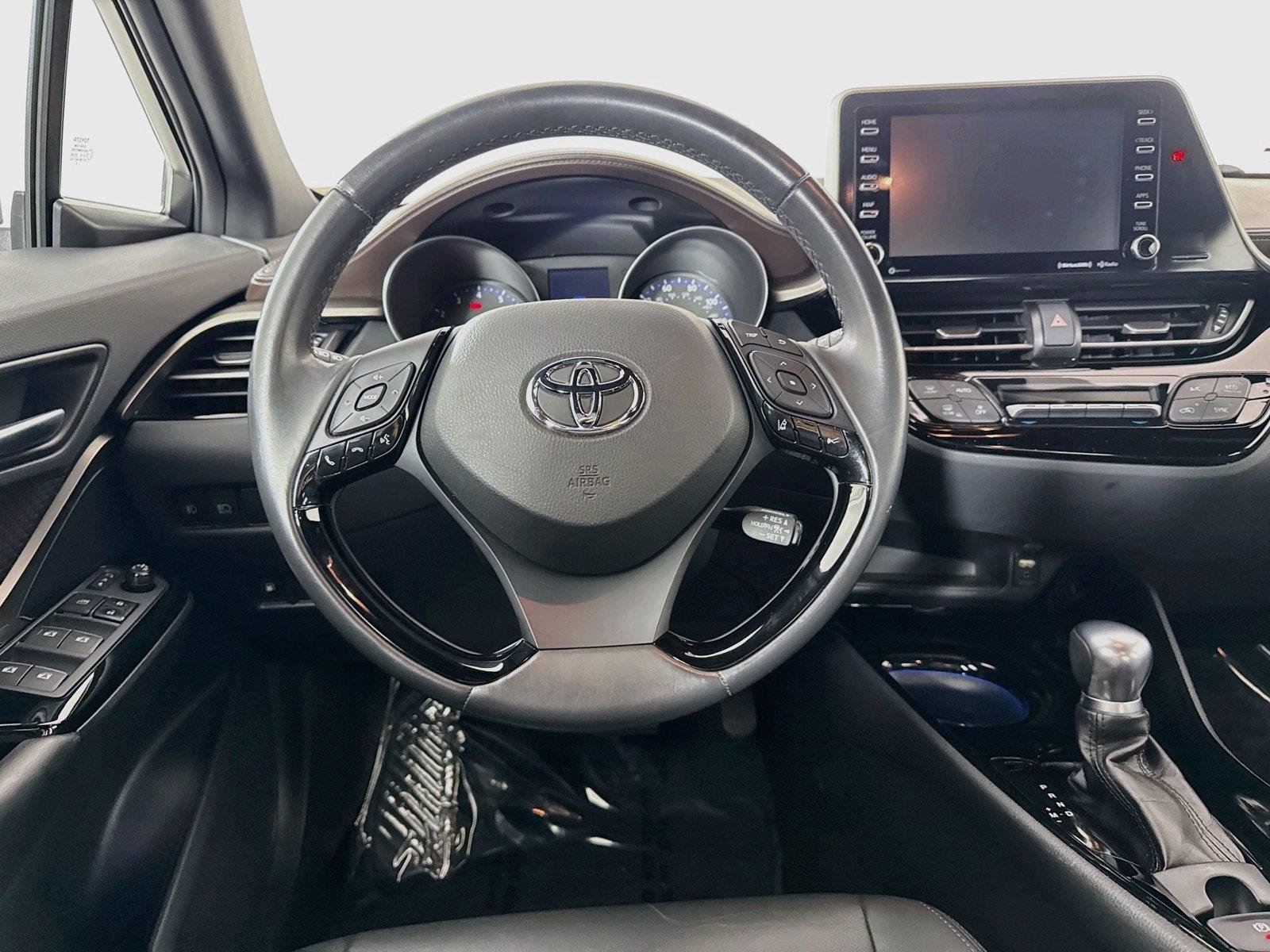 Used 2019 Blizzard Pearl Toyota Limited image 30