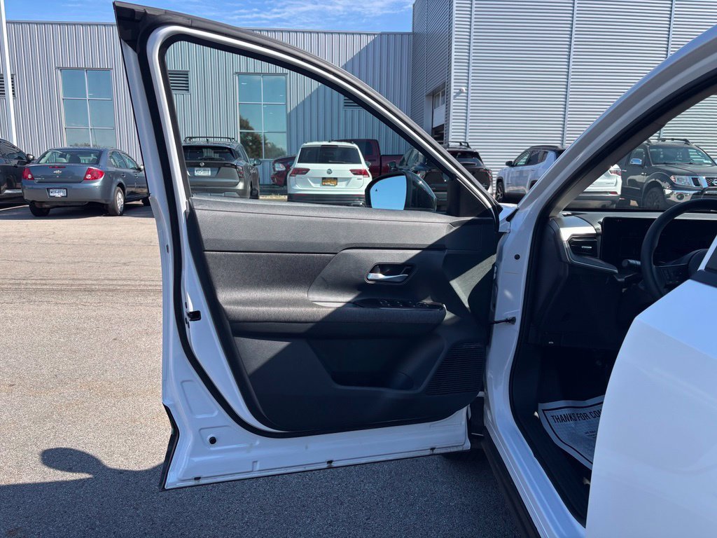 Used 2026 White Nissan SV image 16