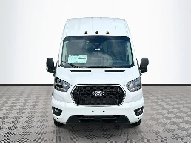 New 2026 Oxford White Ford  image 2