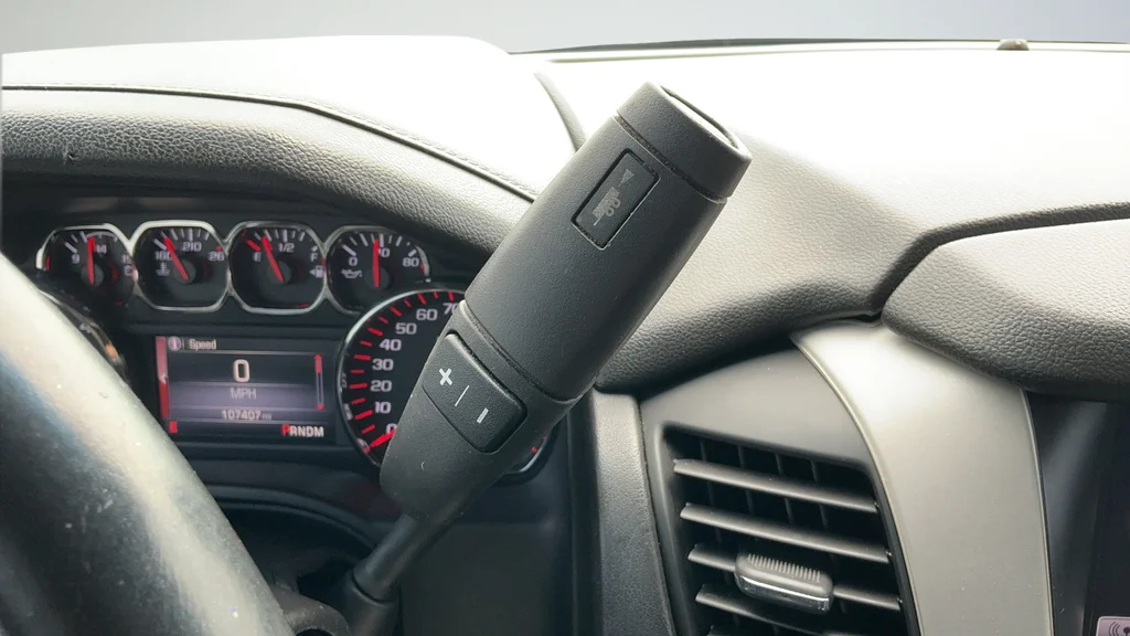 Used 2016 Silver GMC SLE image 15