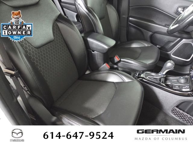 Used 2020 White Jeep Latitude image 29