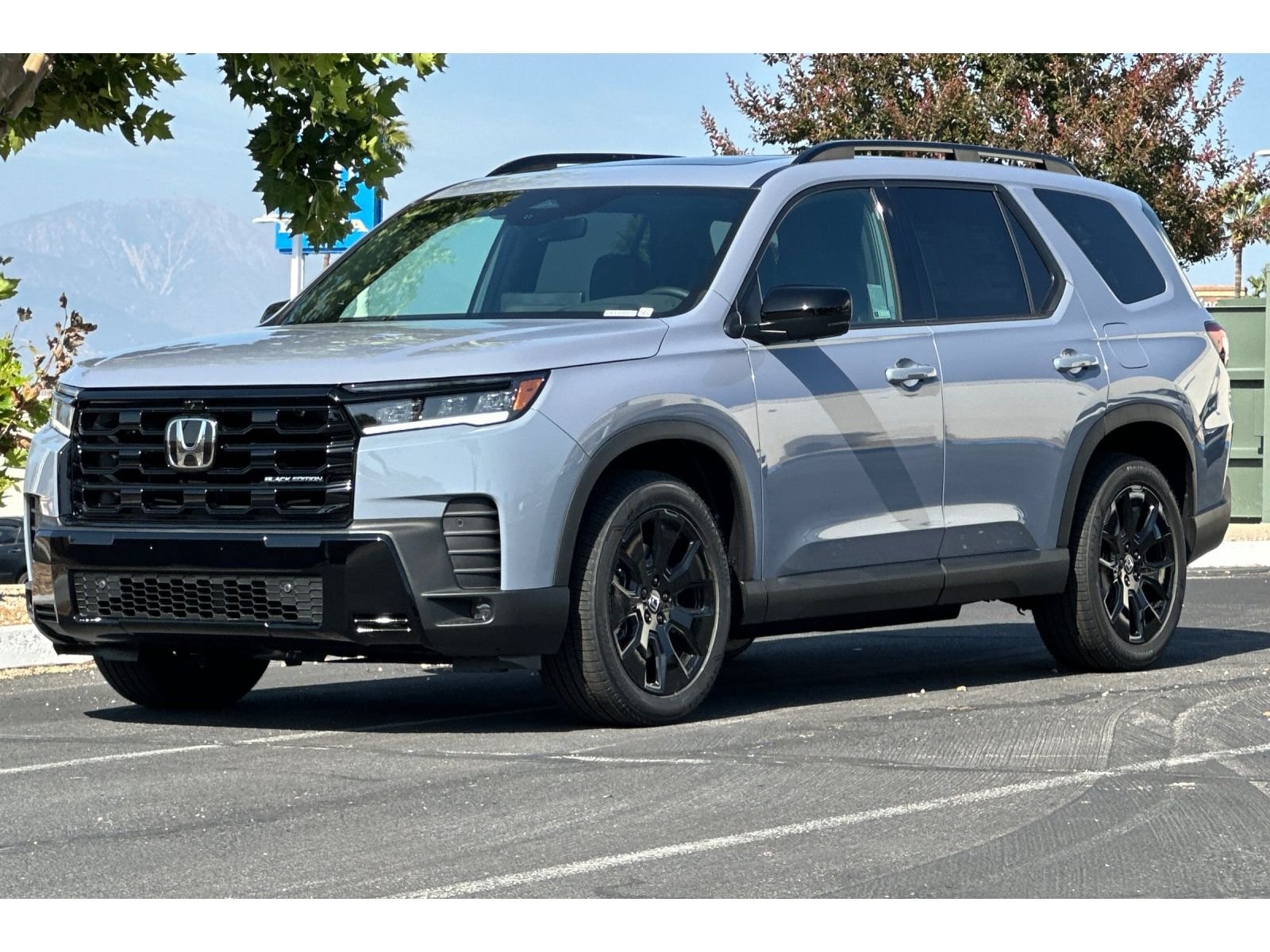 New 2026 Sonic Gray Pearl Honda Black Edition image 9
