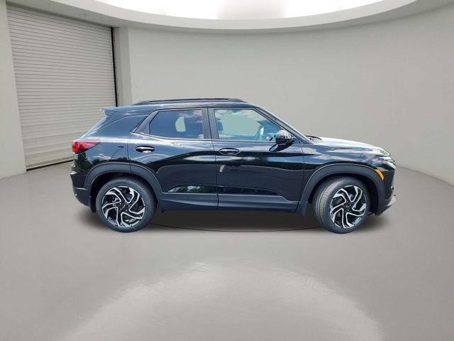New 2026 Mosaic Black Metallic Chevrolet RS image 8