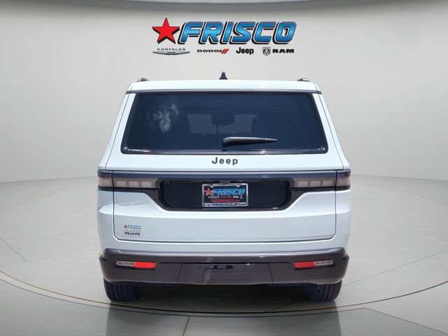New 2026 Bright White Clear-Coat Exterior Paint Jeep Limited Altitude image 6