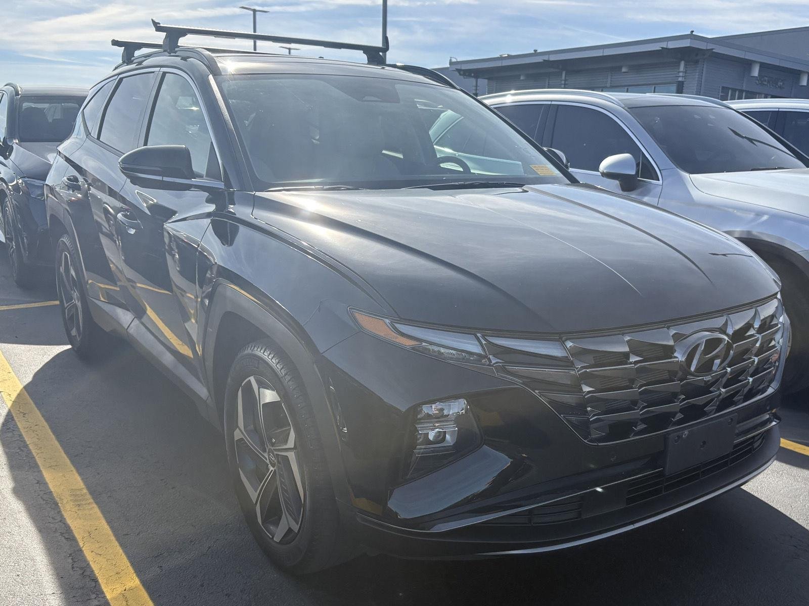 Used 2024 Black Pearl Hyundai Limited image 3