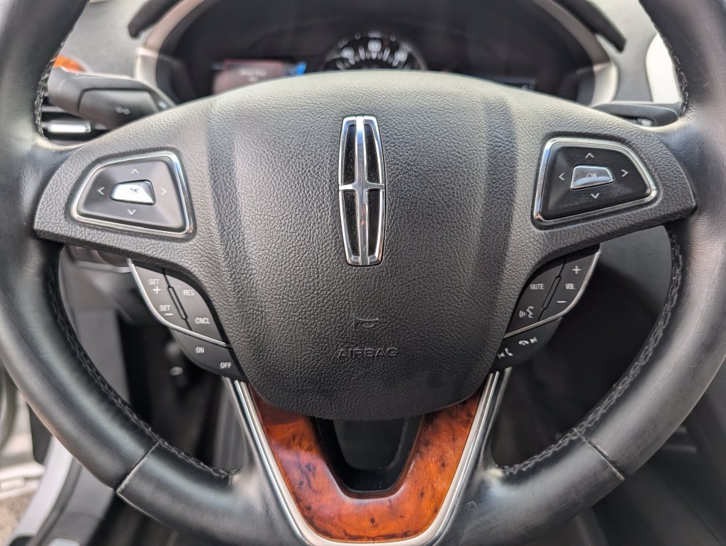 2016 Lincoln MKZ Hybrid - Photo 20